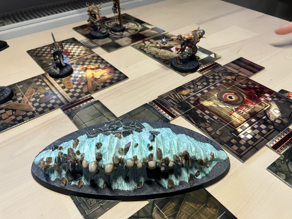 A everlasting gravetide rolls over the Cursed City board with Brutogg, Emelda, and Qulathis the Exile.